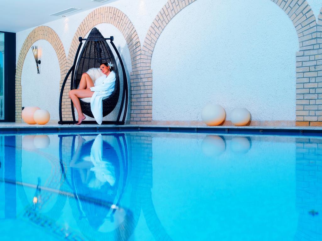 Savoy Dolomites Luxury & Spa Hotel เซลวาดีวัลการ์เดนา ภายนอก รูปภาพ