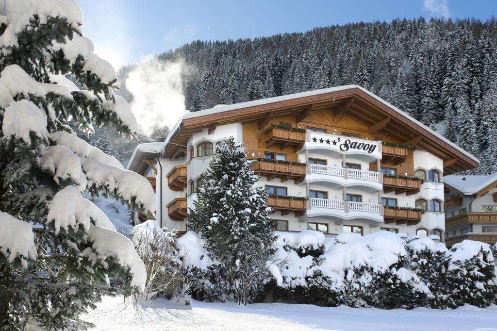 Savoy Dolomites Luxury & Spa Hotel เซลวาดีวัลการ์เดนา ภายนอก รูปภาพ